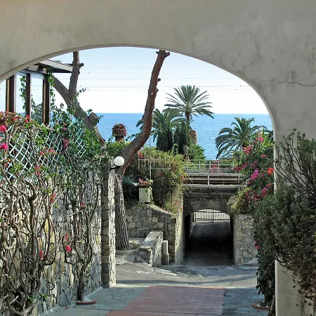 ;villetta Noemi 130s Ventimiglia